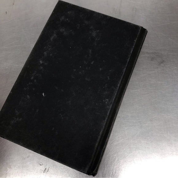 The Fault in Our Stars by: John Green, Hardcover book - Picture 7 of 8